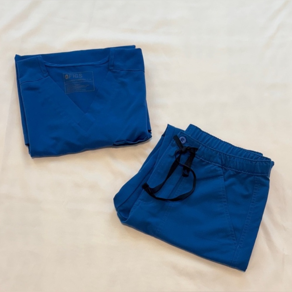 Figs scrubs set